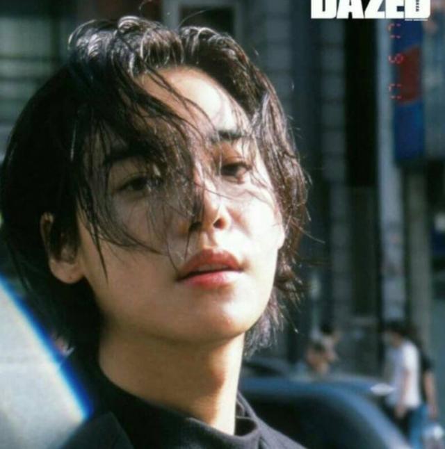 男士冬季的刘海也很帅气,看看你的脸型适合哪种!