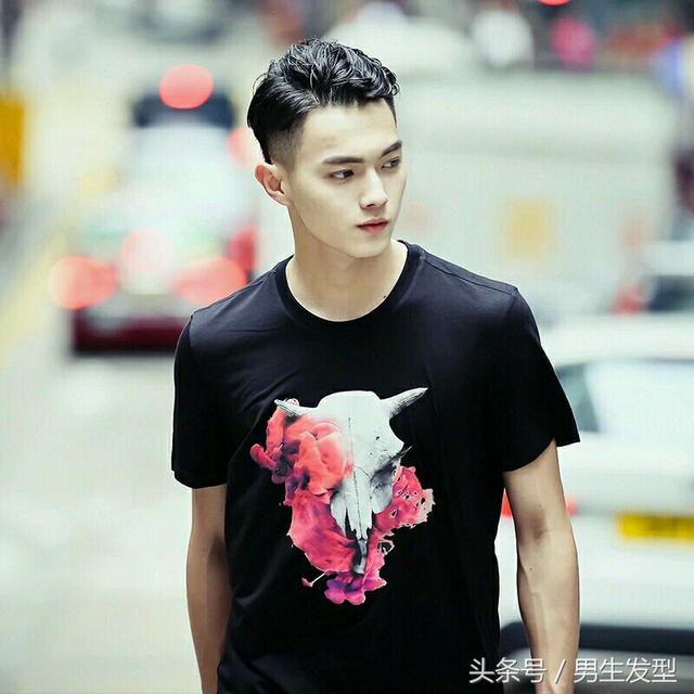 男生18岁以后，请剪这4种发型，超帅！