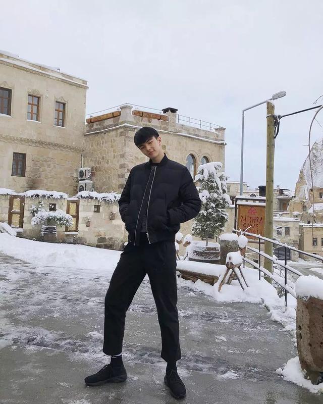 新出的中国男模,我觉得是新生代这一波人里最高级独特的了!