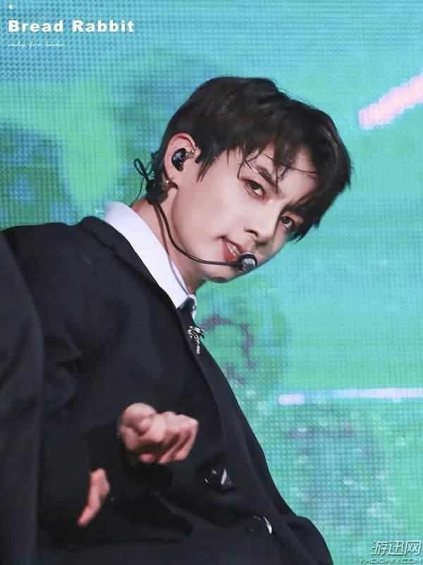 外媒评2018年全球最帅十大型男 “美队”果然魅力无穷