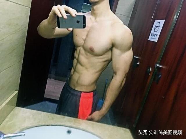 吉林体院的5位肌肉男,在春晚露脸5秒,就意外走红