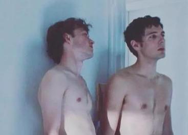 耻度大到全片马赛克,这种爱情浪得太动人