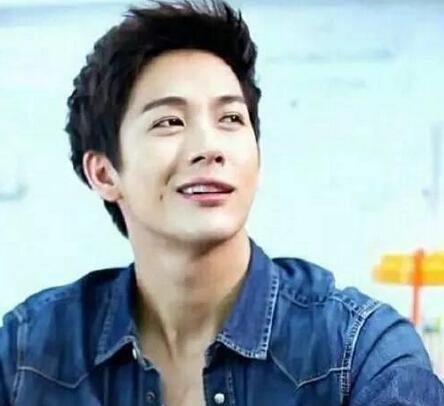 泰国最帅的几位男明星!网友:请别跟我抢James!