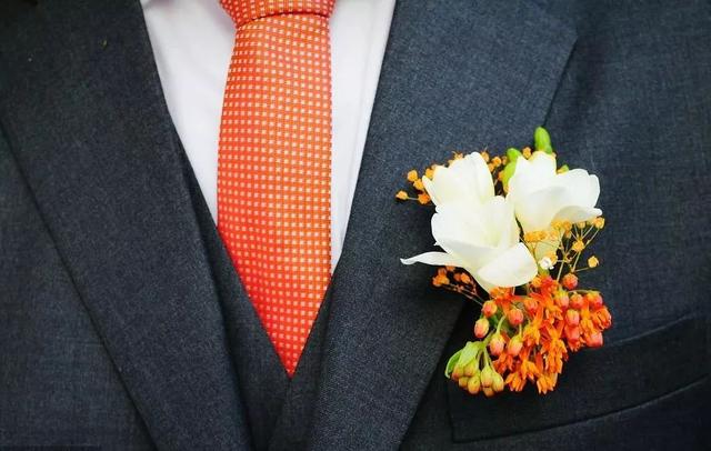 下巴以下,腹肌以上,新郎的【西装黄金区】该如何风骚?