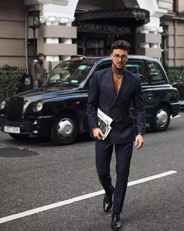 只有真正会穿的人才能把商务装穿出时髦优雅感!