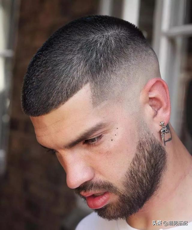男生长的丑怎么办,找对发型帅一半!