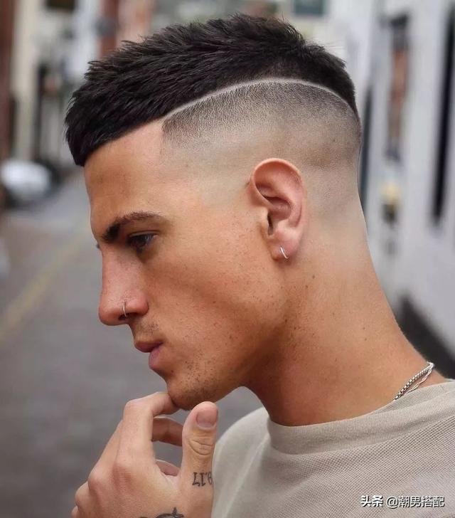 男生长的丑怎么办,找对发型帅一半!