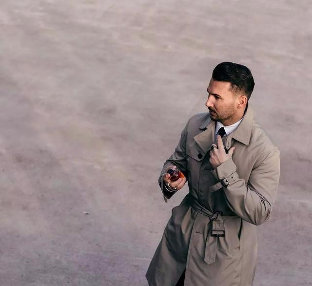 你真的学会用香水了吗?用对了方法,让香味环绕一整天不是问题!