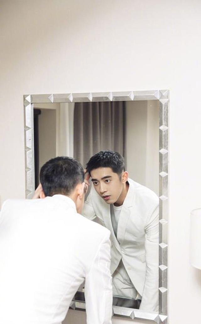 男士护肤小技巧,解决秋冬皮肤问题