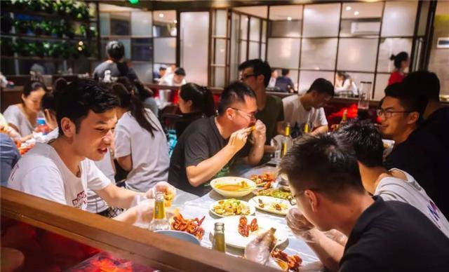 男士秋冬护肤方法大有讲究!5个护肤误区,让皮肤越变越糟!