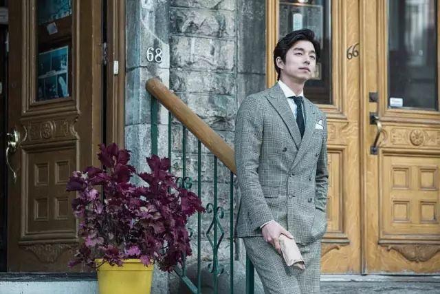 这款格子眼下当红明星都在穿,别说你不认识!