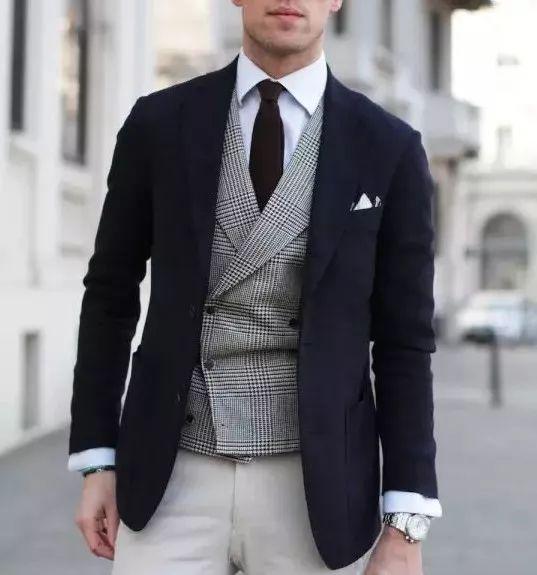 定制西装,到底应不应该配上一件马甲?