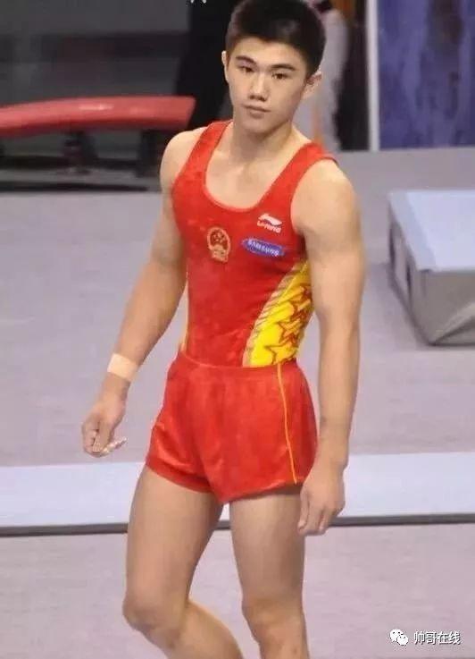 肌肉体操帅哥纪练深火了,萌脸小奶狗有颜有实力~