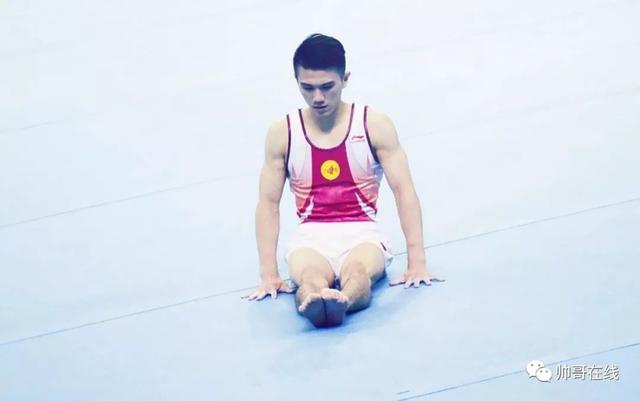 肌肉体操帅哥纪练深火了,萌脸小奶狗有颜有实力~