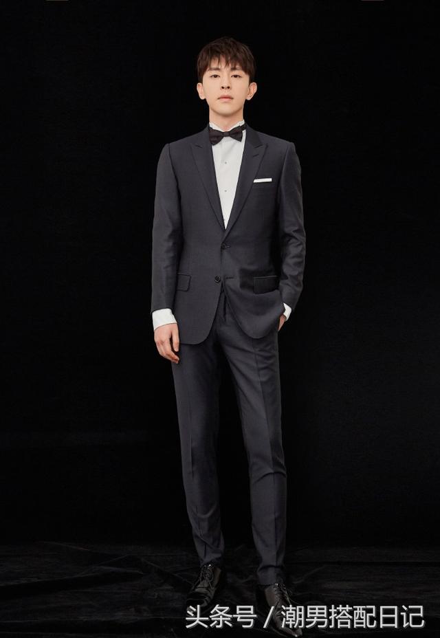 行走的治愈系,看“一本正经”的邓伦如何搭出不一样的自己