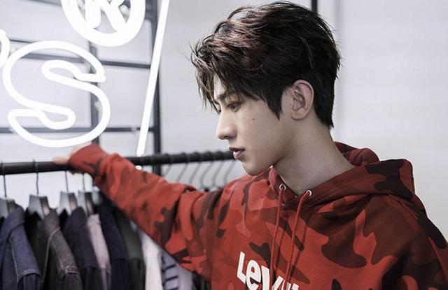 百无禁忌蔡徐坤,LEVI'S新春系列看过来!