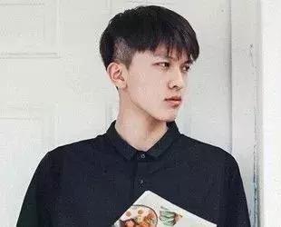 盘一盘青春的偶像,独具一格的校草——赵某某!