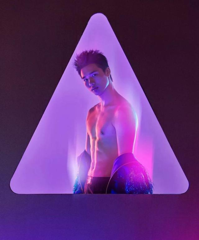 陈艾森:冠军来得并不容易,台上一分钟,台下十年功