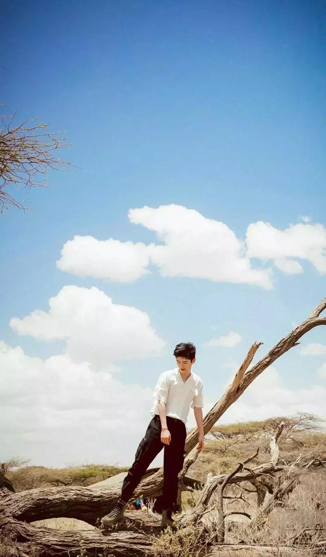 刘昊然时而霸道系,时而小清新,时而呆萌可爱