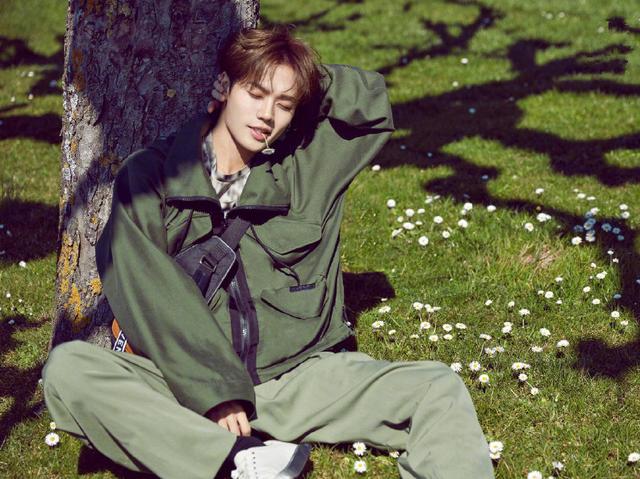 林彦俊全新大片来袭,7套造型齐上线,制霸秒变时髦精!