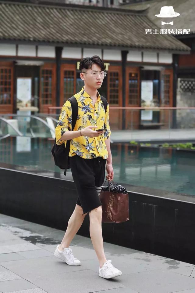 如何将基础款的衬衫穿出高级感?