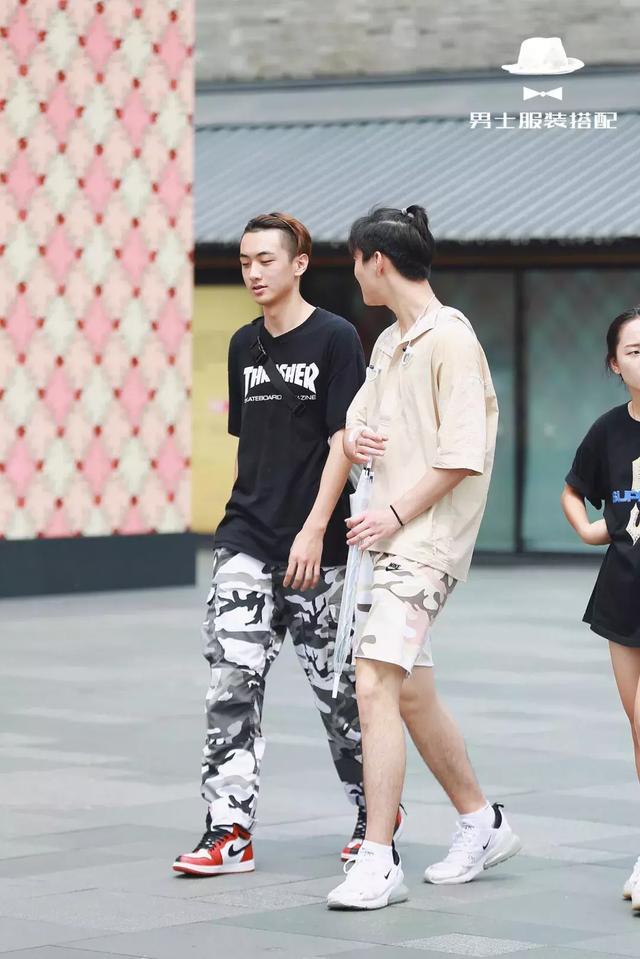 会穿「迷彩」的男人,每天都绯闻不断!