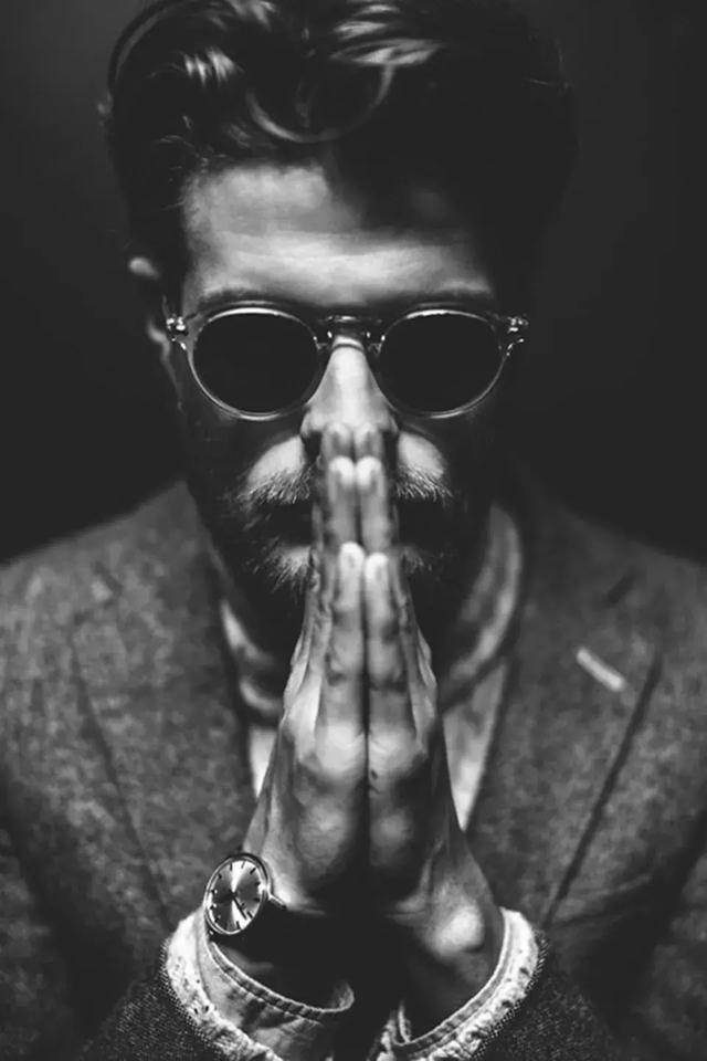 墨镜千万别乱买!没选对显脸大就悲剧了……