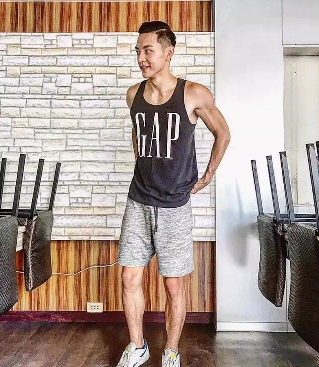 台大体育生校草,满屏荷尔蒙公狗腰吸睛撩粉