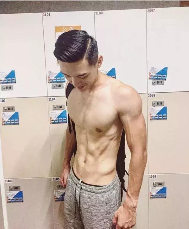 台大体育生校草,满屏荷尔蒙公狗腰吸睛撩粉