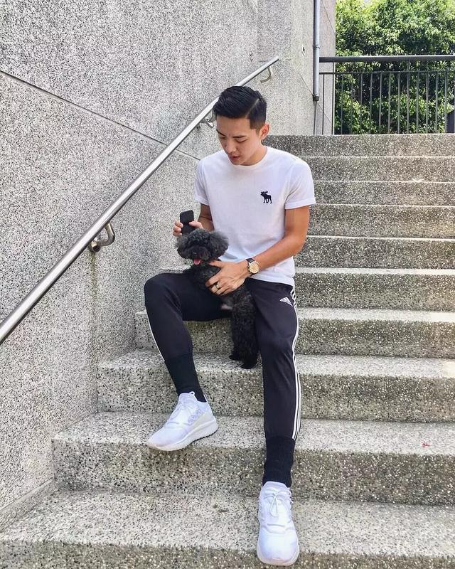 台大体育生校草,满屏荷尔蒙公狗腰吸睛撩粉