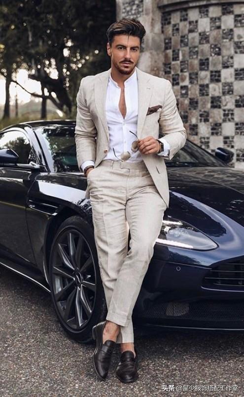 “拼命追流行,就能变个性?”:忽略时尚初衷,反而最普通