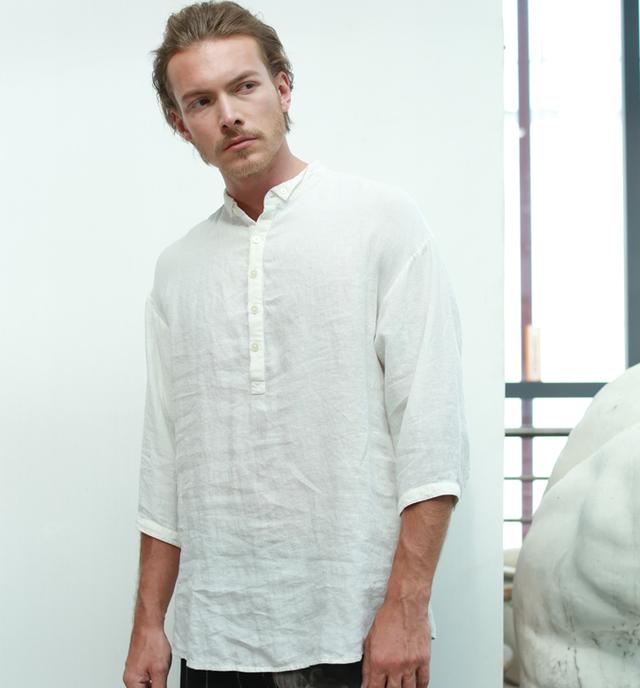 抢占夏日C位,先学好穿白T