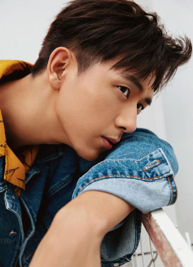 一部偶像剧让李现爆红,随他一起火的还有这款发型,太帅气了