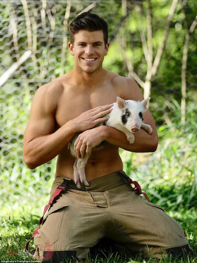 澳大利亚消防员2019年日历新鲜出炉,各个都是行走的荷尔蒙