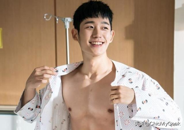 穿衣显瘦,脱衣有肉!韩国男星肌肉排行榜,宋仲基只第五名