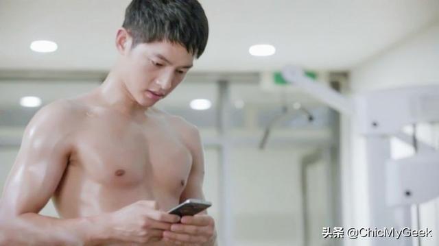 穿衣显瘦,脱衣有肉!韩国男星肌肉排行榜,宋仲基只第五名