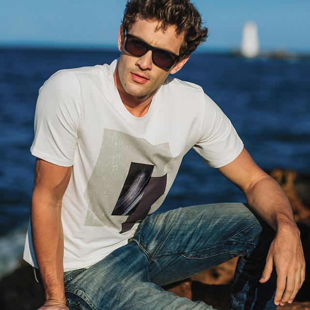 纯色t恤太单调!印花t恤才更有趣