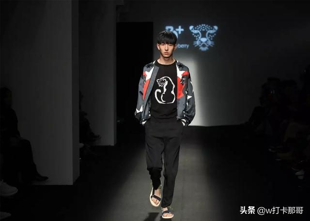 从超模到演脑洞剧还没台词,还被打趣不太聪明的亚子的他:很帅