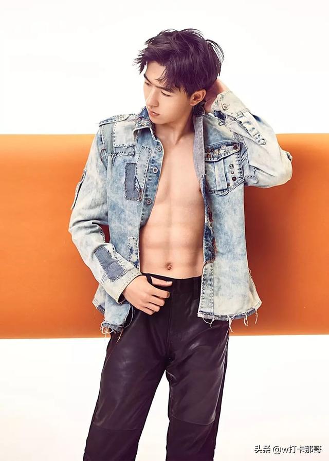 从超模到演脑洞剧还没台词,还被打趣不太聪明的亚子的他:很帅