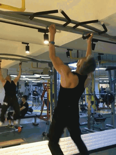 长时间含胸驼背,是时候缓解腰酸背痛的症状,提升气质了