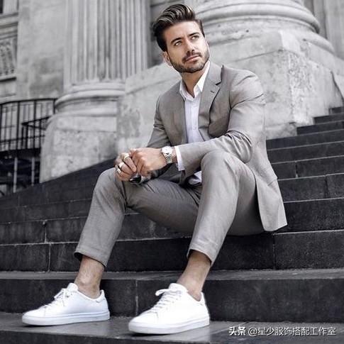 男人个子矮,穿西装没气场?根据肤色选颜色,显高且出挑