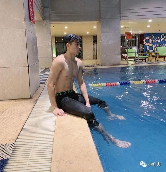 193cm西安体院校草火了,身材好到令人发指