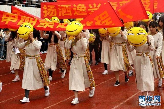 193cm西安体院校草火了,身材好到令人发指