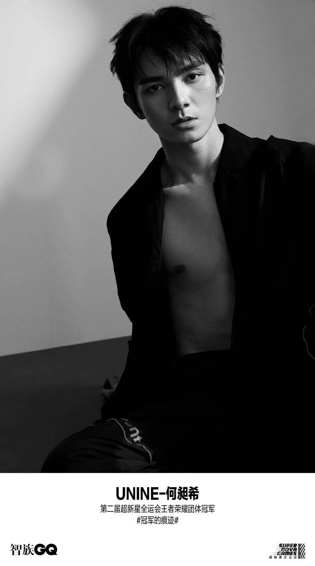 武汉体院男生张峰进演艺圈,肌肉身材没藏住了