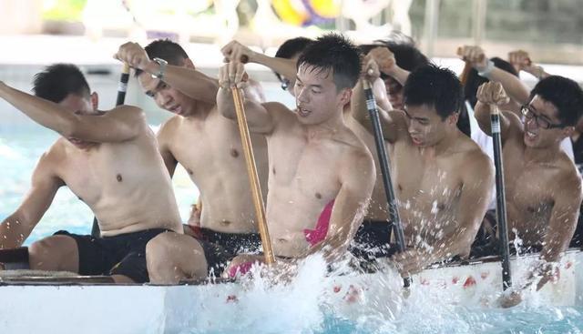 龙舟体育生的身材到底有多好?满屏都是男性荷尔蒙的味道