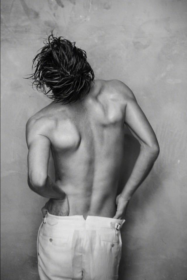 林志玲老公黑泽良平身材居然这么好?早年写真被扒,网友骂他丑