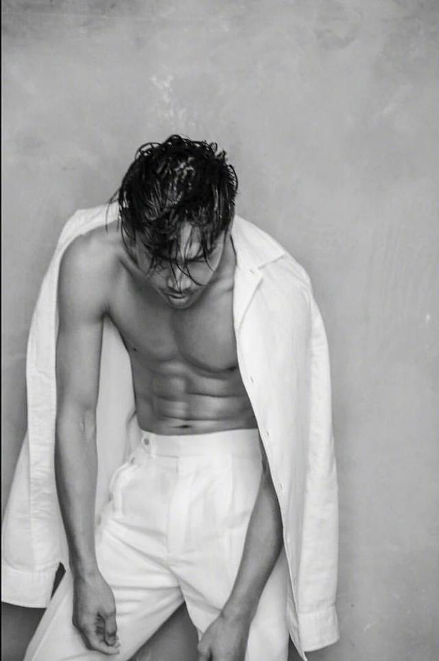 林志玲老公黑泽良平身材居然这么好?早年写真被扒,网友骂他丑