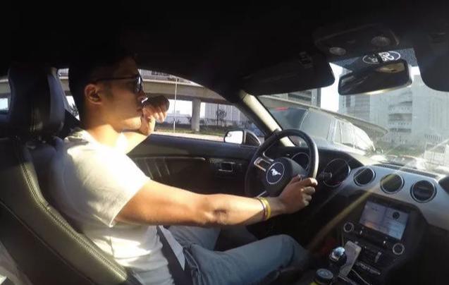 185CM飞行员男人味十足,帅气照片常被盗用