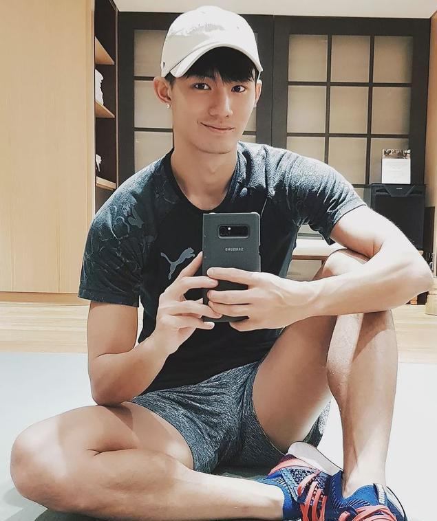 90后田径运动男生去演网剧,大长腿肌肉身材受导演青睐