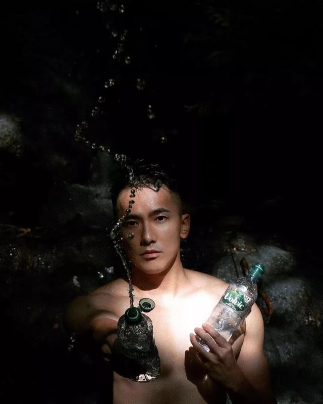 被爆是青峰的前男友?男模刘雨凯这身材也太可以了吧